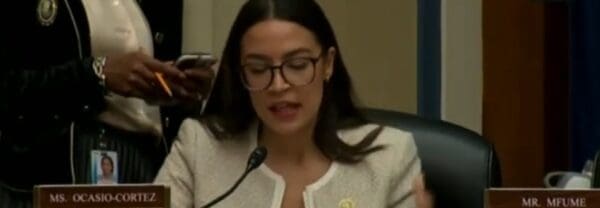 James Comer tiene un nuevo problema como AOC para postularse para ser el principal demócrata supervisor