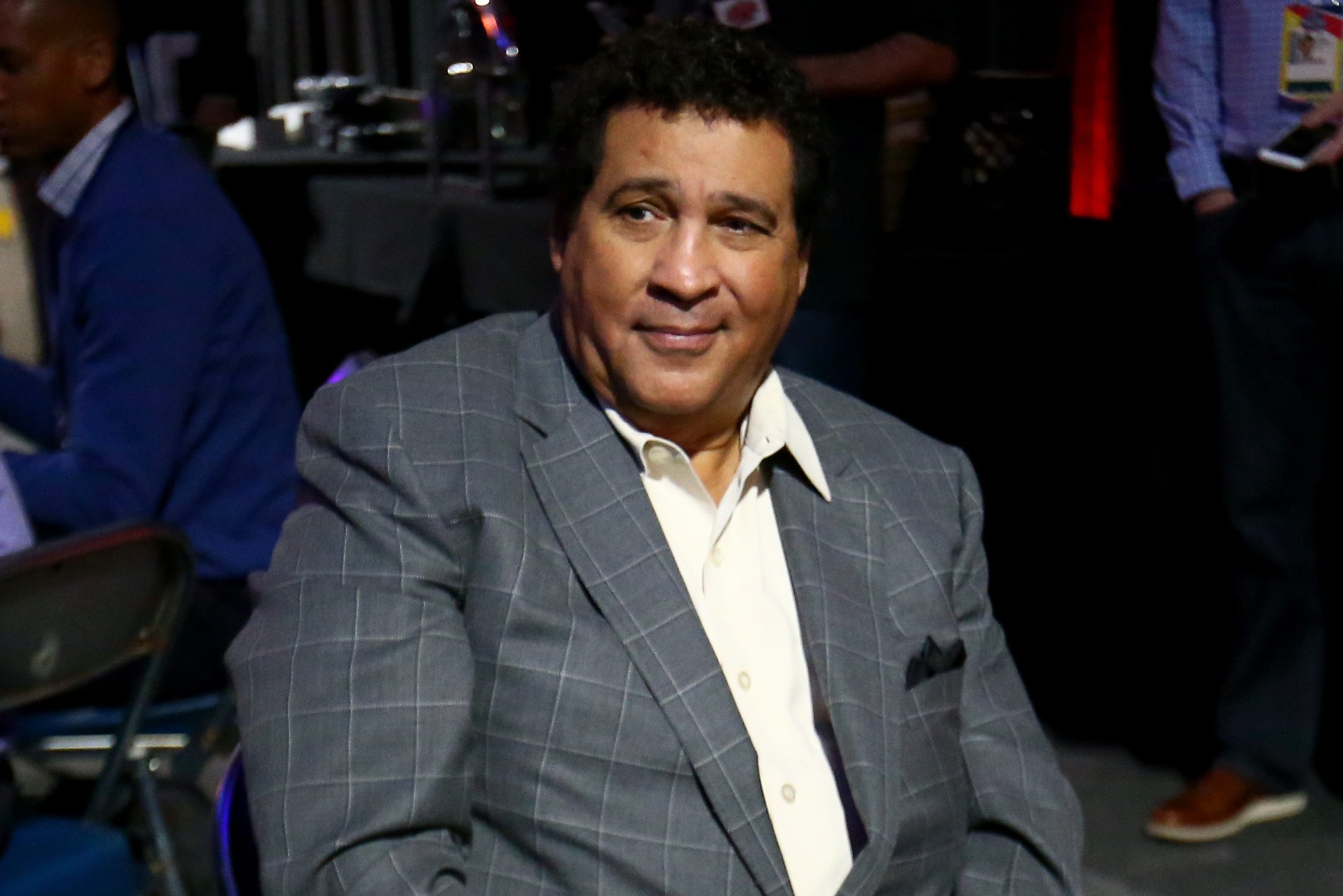 ¿Quién es Greg Gumbel? 5 cosas sobre el locutor muerto a los 78 años – Hollywood Life