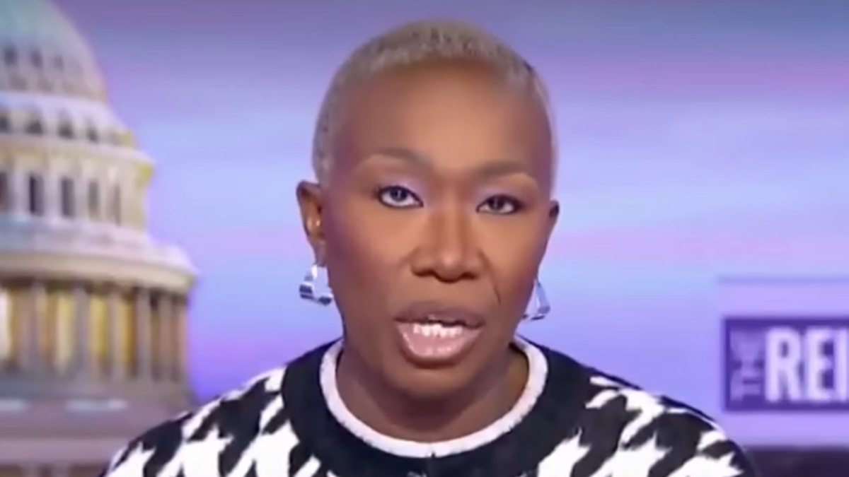 Joy Reid de MSNBC parece una persona destrozada después de que Trump sugiera anexar Canadá
