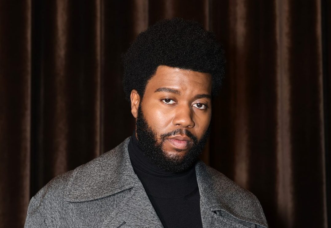 El ex de Khalid se disculpa después de exponer su sexualidad y su pasado