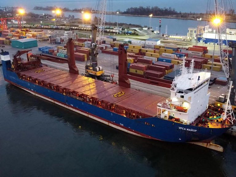 Se culpa a “terroristas” del hundimiento de un carguero ruso frente a las costas de España