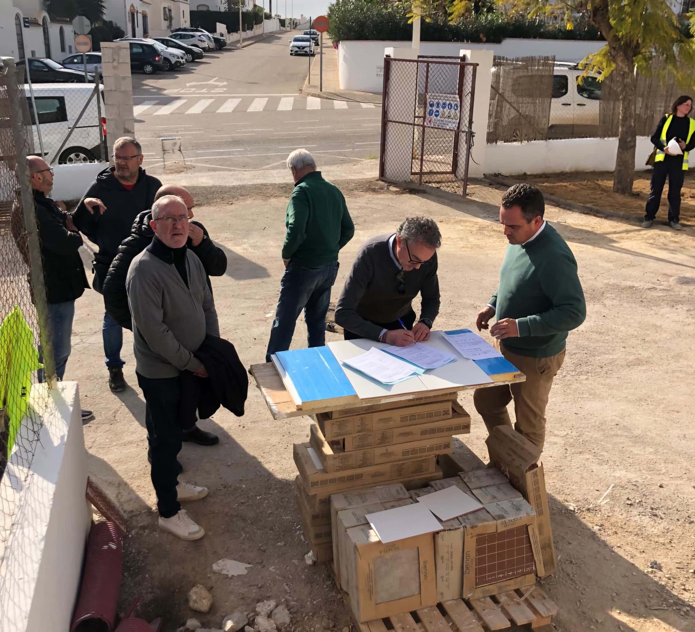 El Colegio nº 20 de Orihuela Costa entregado al Ayuntamiento