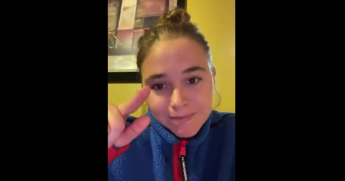 ¡JAJAJA! La hija de Tim Walz dice que es una “bandera roja” si los chicos siguen a Joe Rogan en Instagram: “Realmente es una prueba de fuego” debido a la “desinformación” (VIDEO) | El experto en puerta de enlace