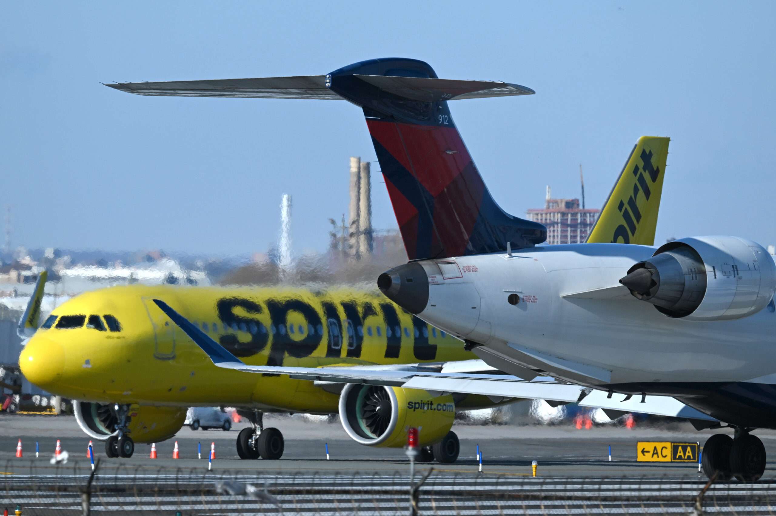 Avistamientos de drones en Nueva Jersey se concentran a lo largo de las rutas de vuelo del aeropuerto