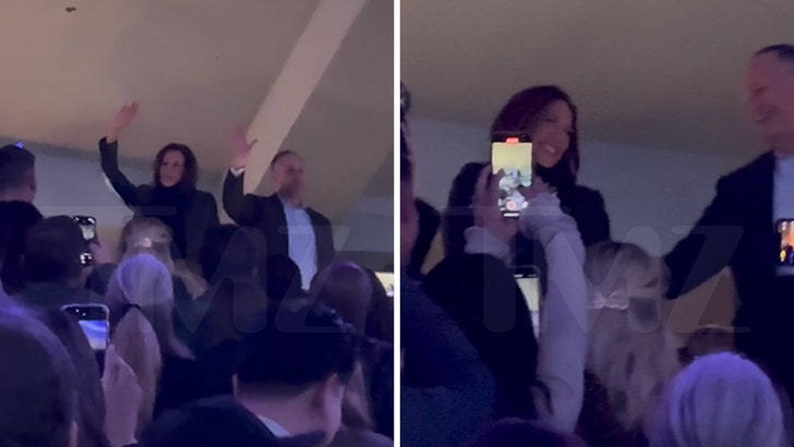 Kamala Harris y Doug Emhoff aparecen en Fireaid Live Performance, Video