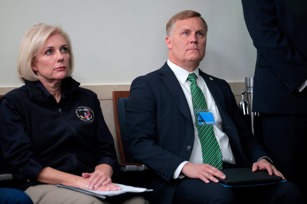 ¿Quién es el jefe de la FAA de Trump, Chris Rocheleau?