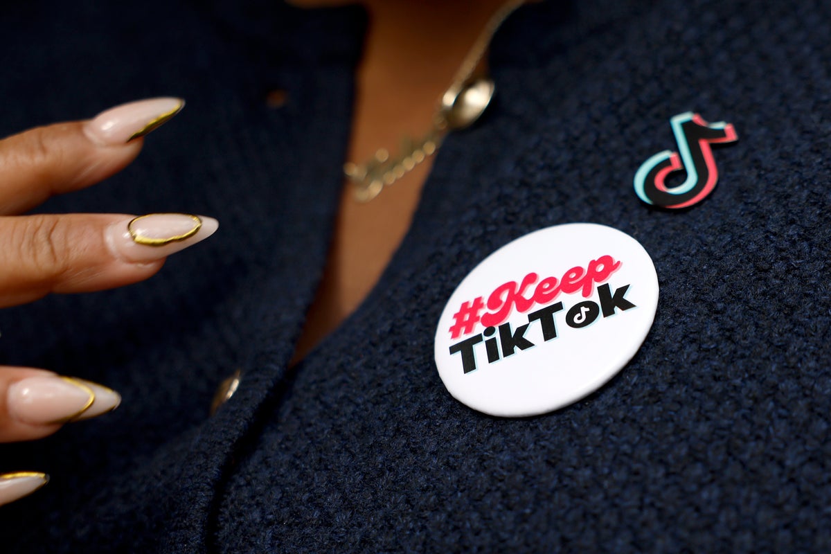 Los usuarios de TikTok de EE. UU. acuden en masa a RedNote mientras se avecina la prohibición