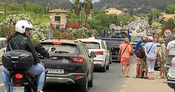 Se esperaba solución al caos de estacionamiento
