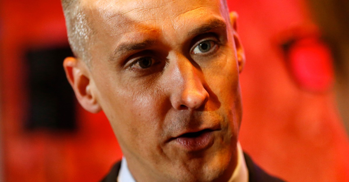 Corey Lewandowski es demasiado controvertido, incluso para Trump