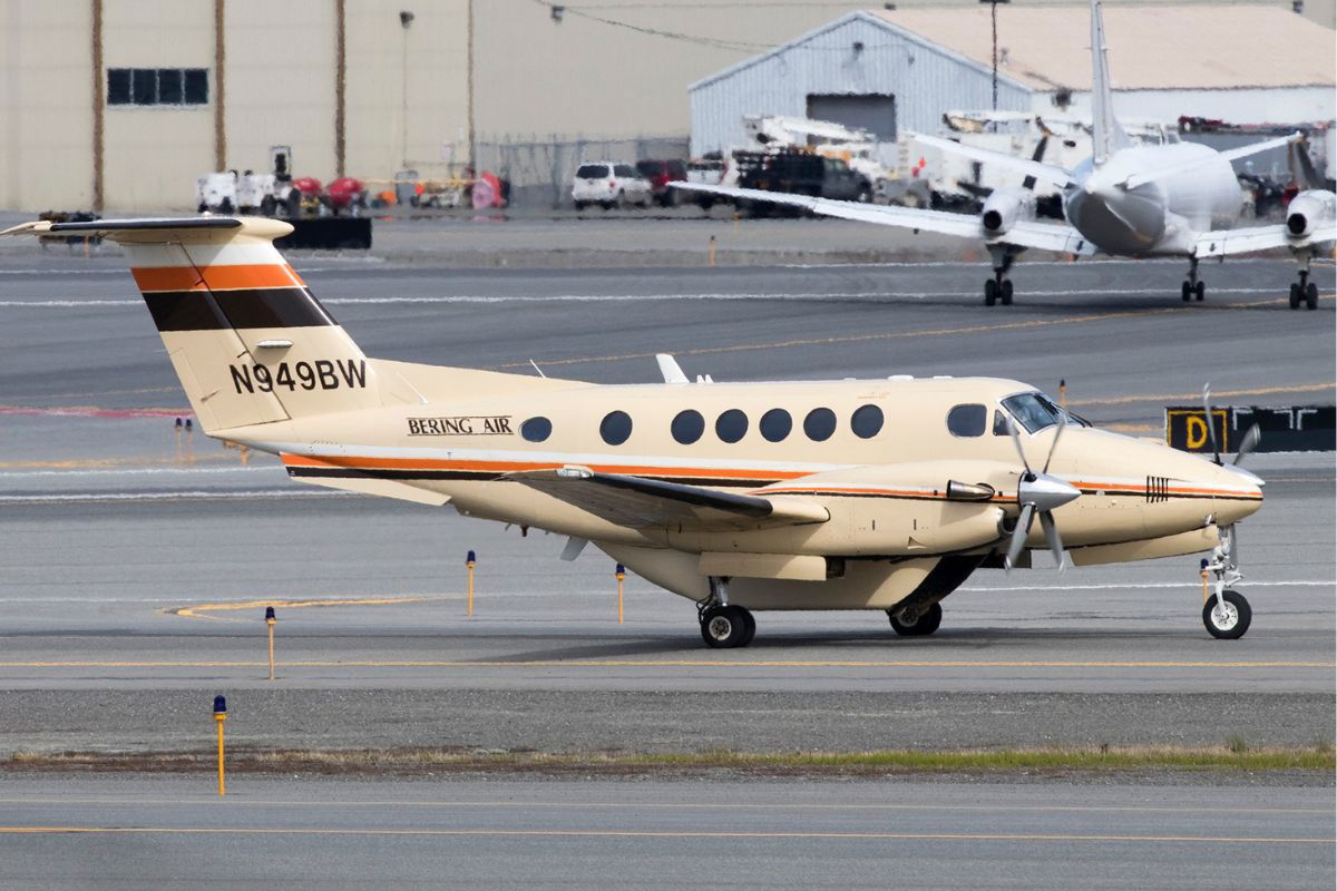 Artículo encontrado en la desaparición del avión de Alaska «Euro Weekly News