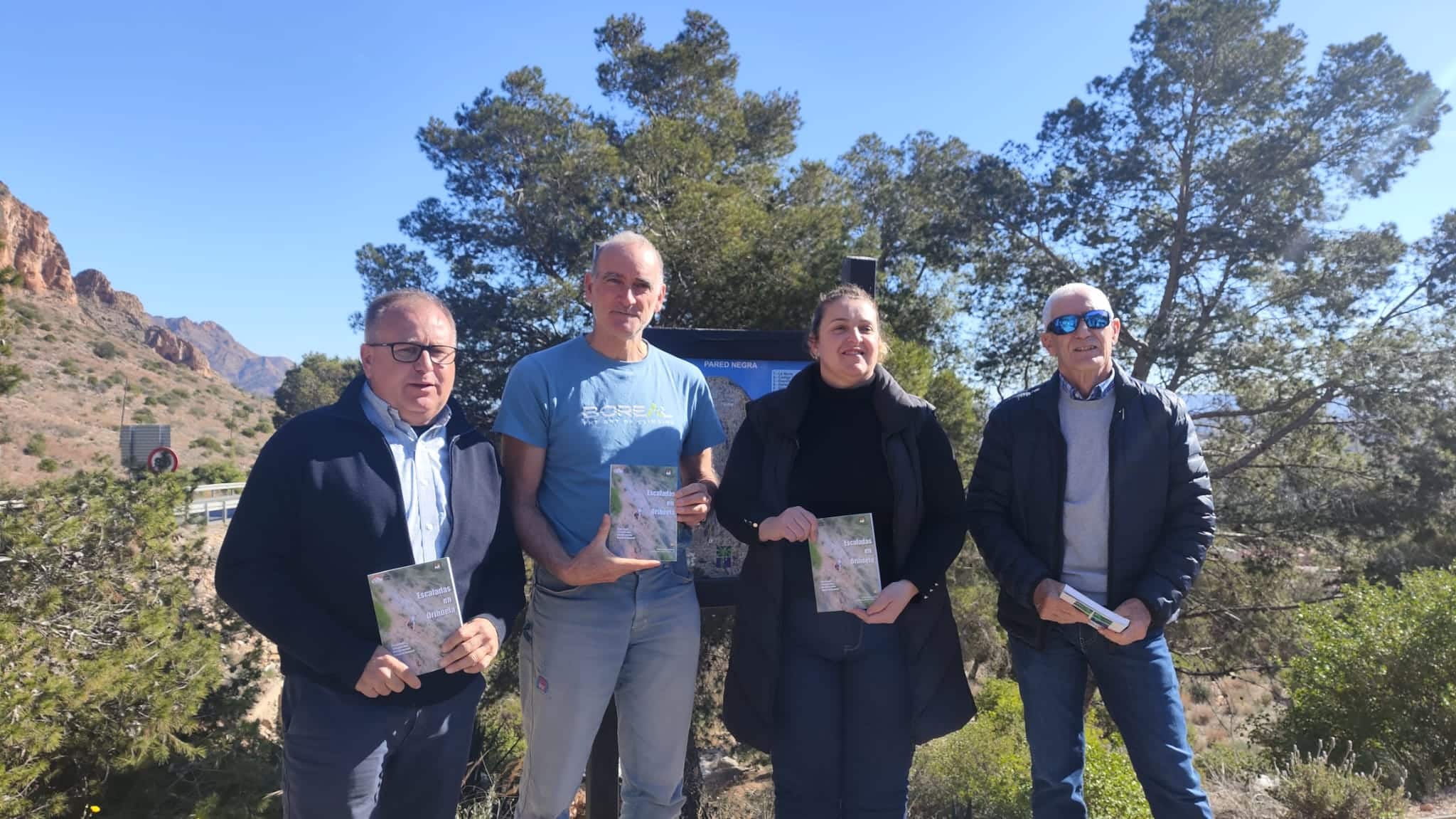 Departamento de Medio Ambiente y GOM presentan una guía de escalada para Orihuela