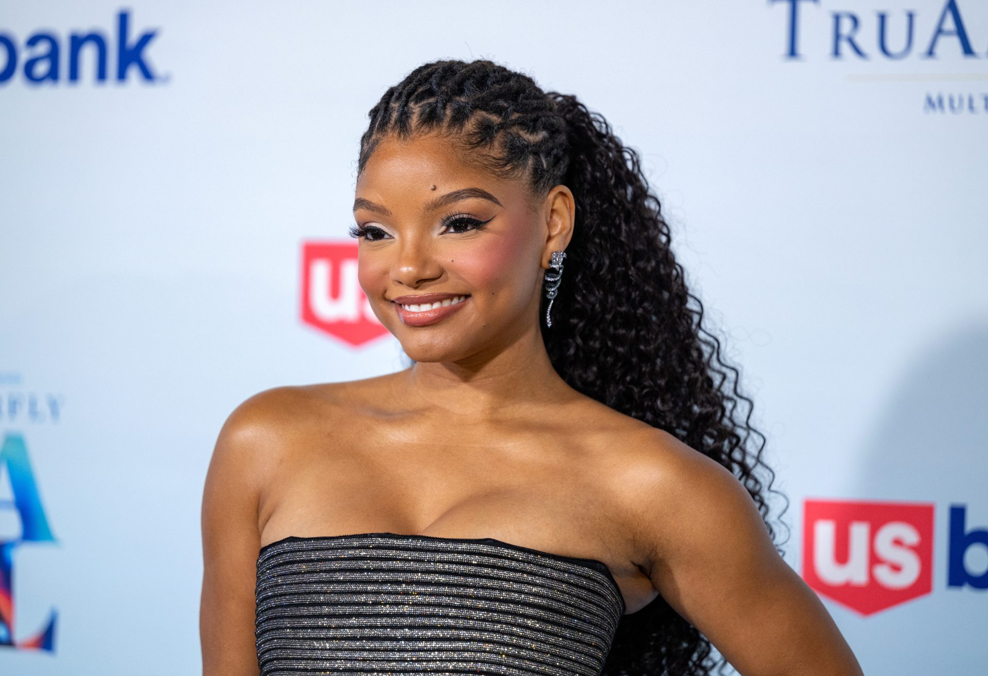 Halle Bailey y Halo se vuelven virales con atuendos a juego en una nueva foto