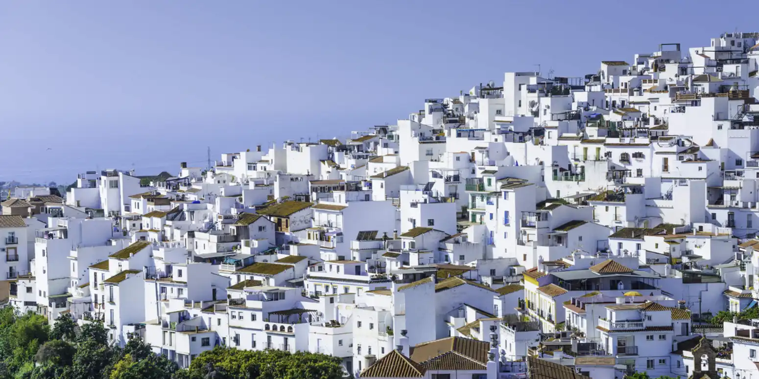La somnolienta ciudad de Málaga amada por los británicos ve que la mayor población aumenta en Andalucia: el alcalde se enfrenta al ‘desafío’ para manejar el crecimiento
