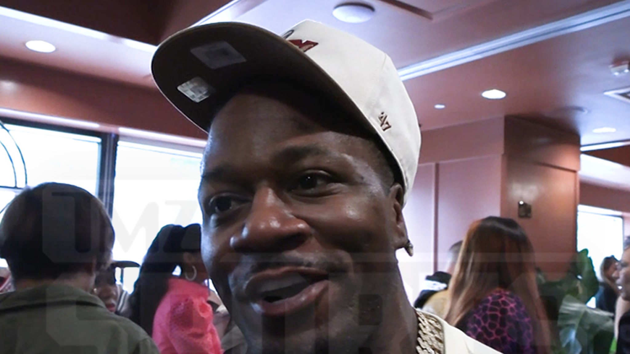 Adam ‘Pacman’ Jones garantiza que Travis Hunter sea el número 1 en el draft de la NFL