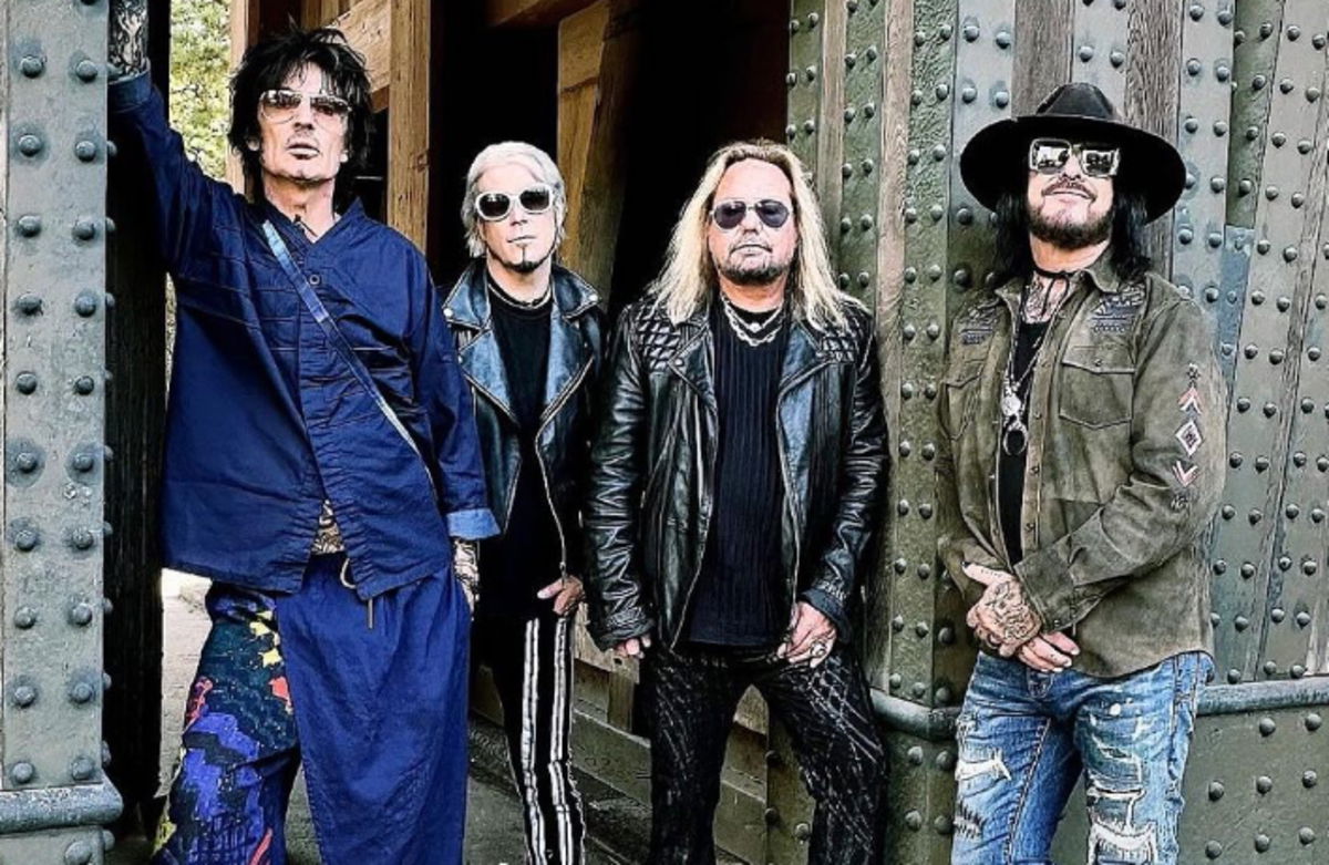 El jet privado de Mötley Crüe Singer se estrella «Euro Weekly News