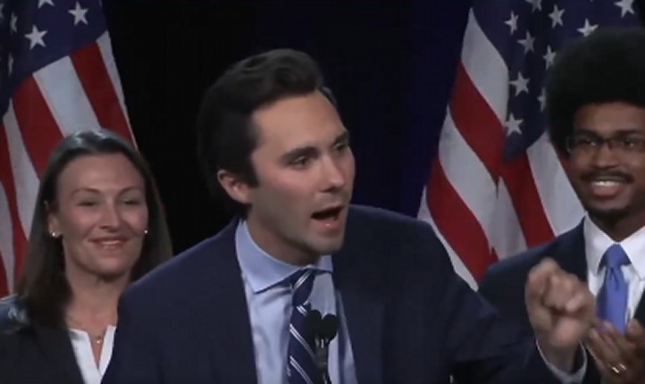Breaking: DNC elige al activista anti-armas David Hogg como Vicepresidente | El experto de la puerta de entrada