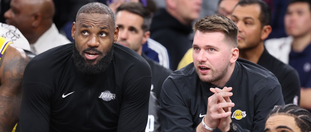 10 años después de decirle a Kevin Love que “encajara”, LeBron le dijo a Luka que “se ajuste a la mierda” antes de que sus Lakers debuten
