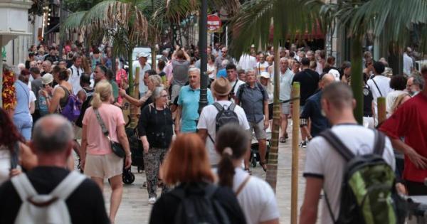 Reunión de críticos con hoteleros y operadores turísticos