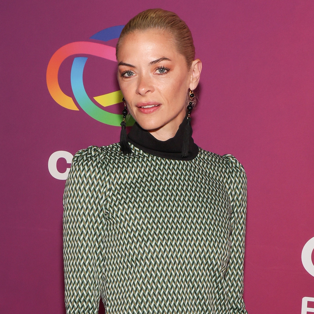 Jaime King rompe el silencio al propietario que la demora por $ 42,000 en alquiler
