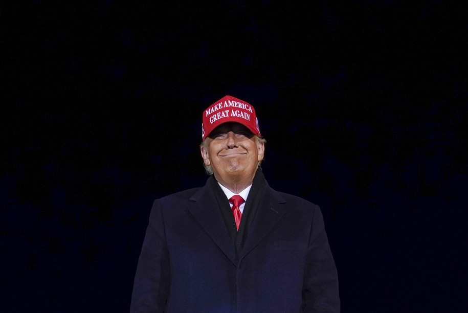 Trump está violando la ley, y quiere que sepas que