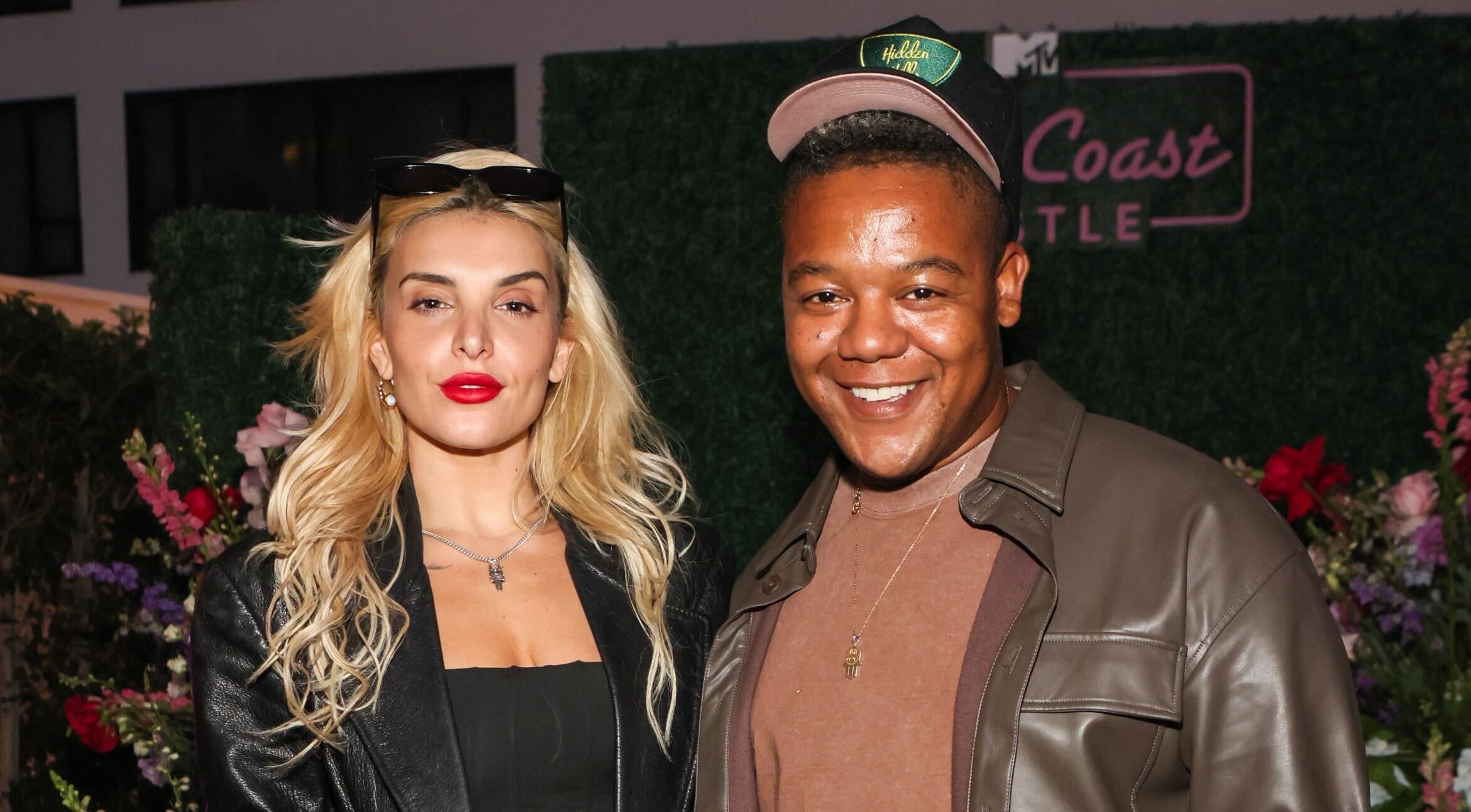 Kyle Massey y Hana Giraldo están comprometidos (fotos)