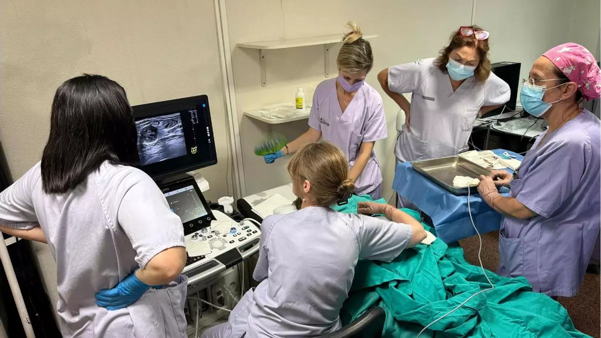 El hospital en España congela las células de cáncer de mama como parte de la nueva técnica de tratamiento
