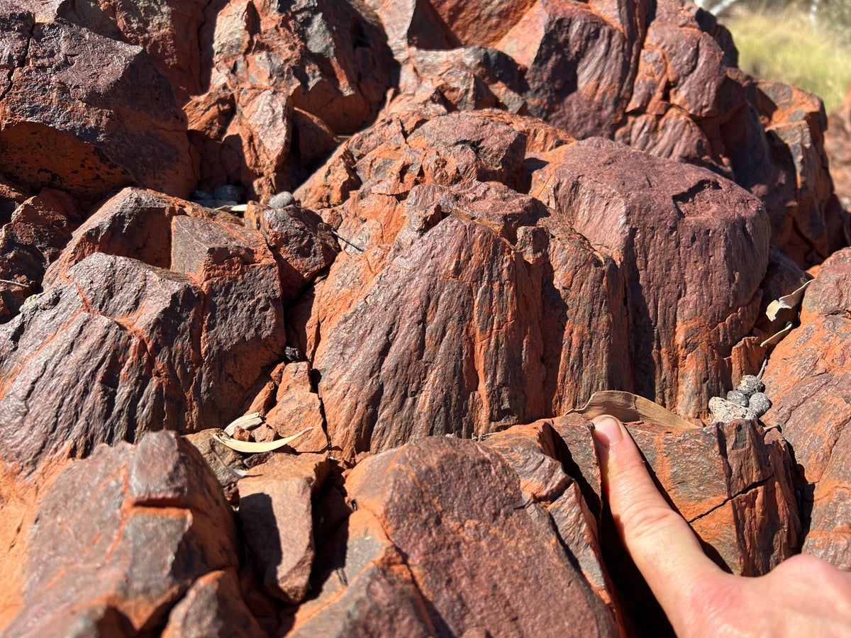 El cráter de impacto más antiguo de la Tierra descubrió en Australia