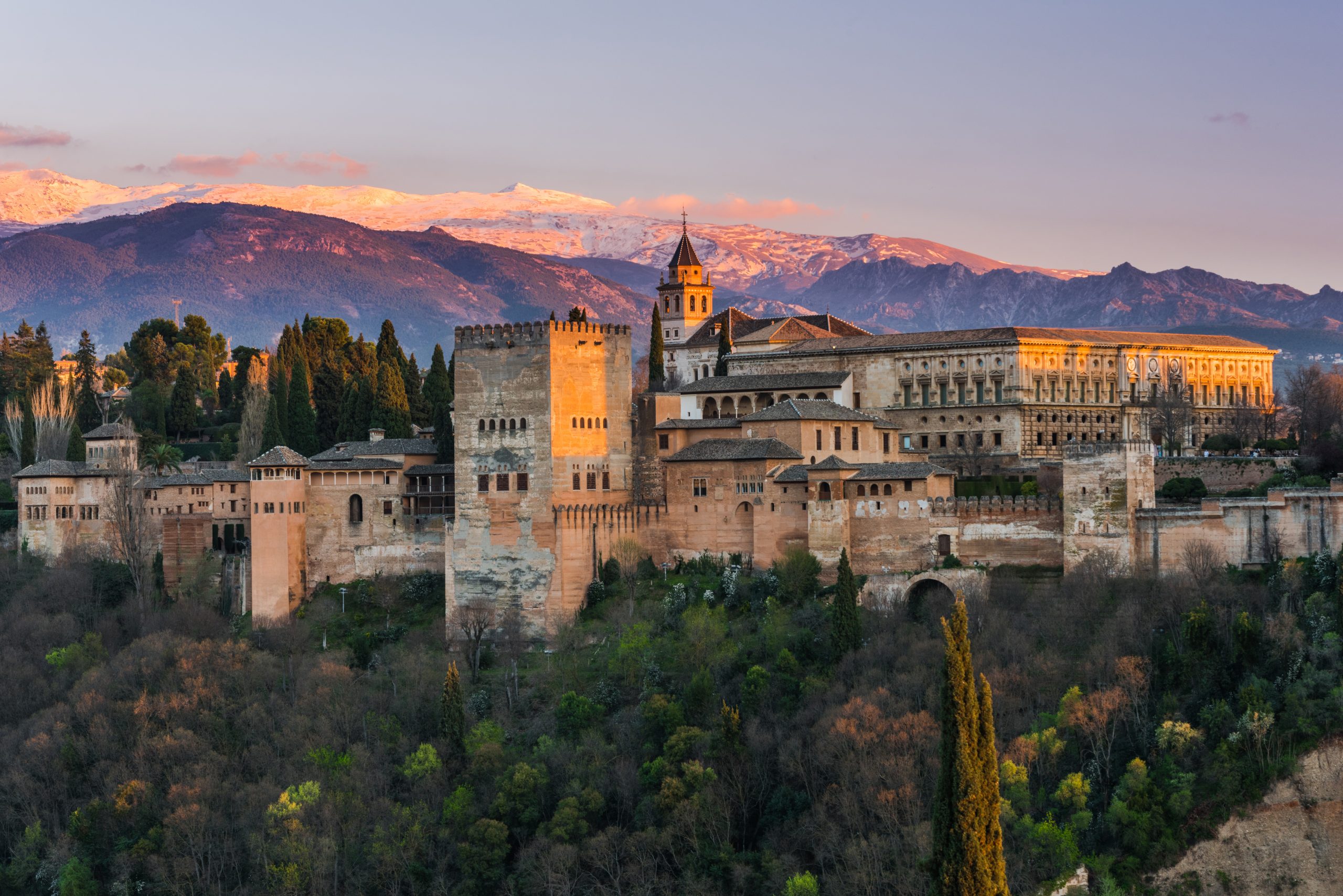 ¿Quién era Washington Irving? ¿Qué conecta al autor estadounidense con Andalucia en España?