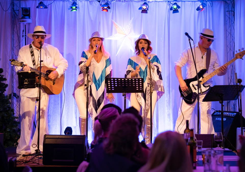 ABBA bajo el Super Troupper en Kukko «Euro Weekly News