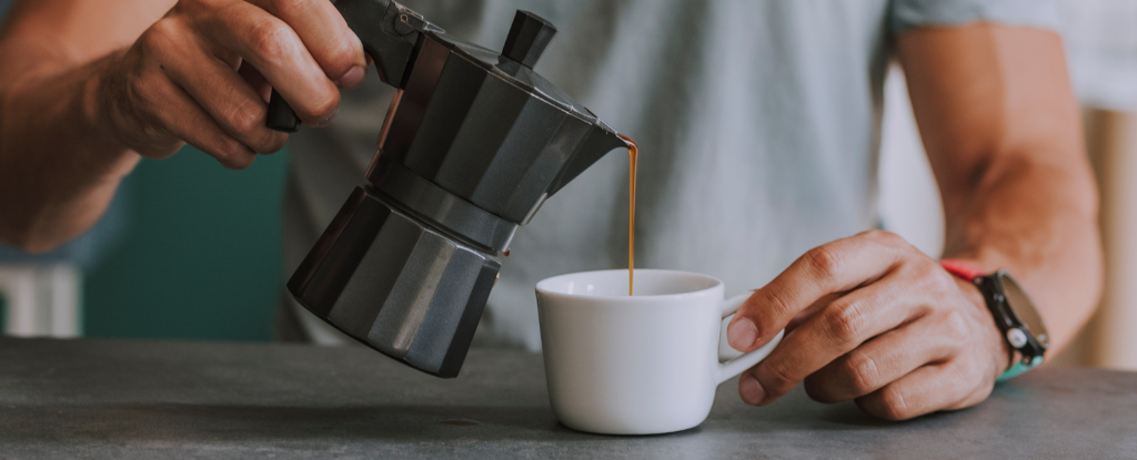 Verter café en su recto no vale la pena, dice Expert: Sciencealert