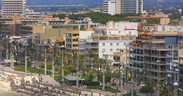 Sin aumento del impuesto turístico, pero las vacaciones hoteleras dejan ira