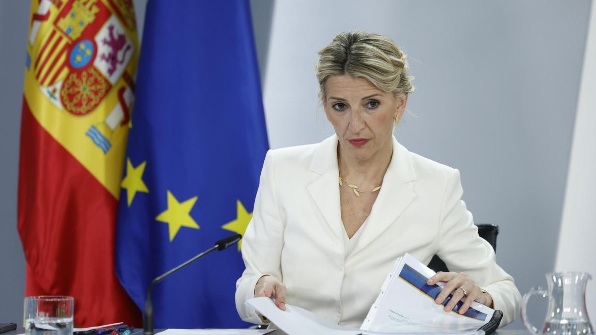 Yolanda Díaz Descarta Salir del Gobierno por el AUNTO DEL GASTO Militar