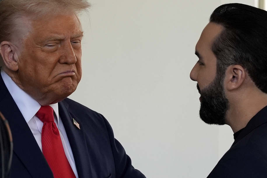 Trump está mordiendo el poquito para enviar a los ciudadanos a la prisión salvadora