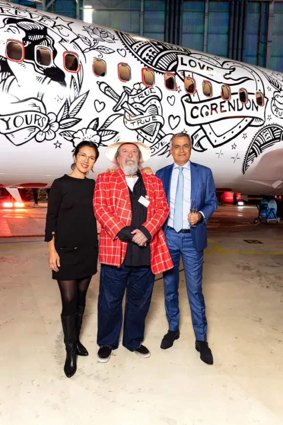 Las tintinas tatuadas de Lady Gaga Boeing 737 en el ‘mundo llamativo primero’-The European Magazine