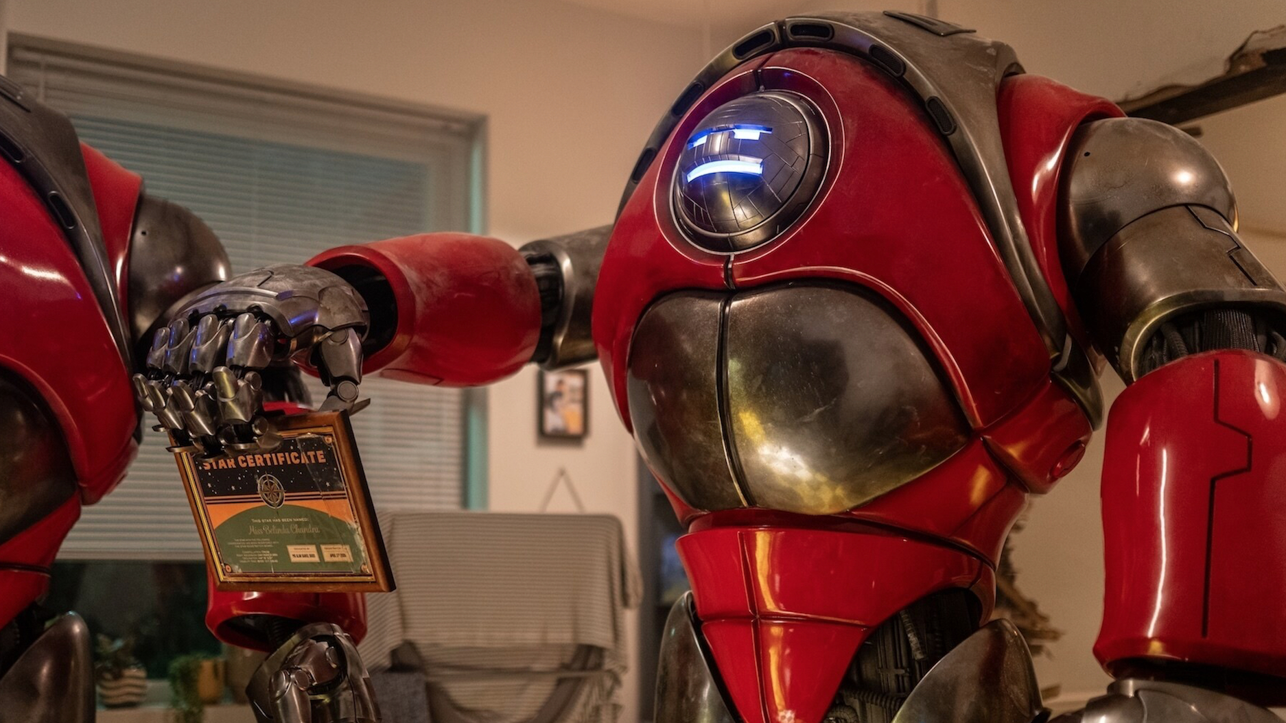 Conozca a los actores de ‘Doctor Who’ que dieron vida a los robots modernuristas para ‘The Robot Revolution’ (Entrevista) de la temporada 2 (Entrevista)