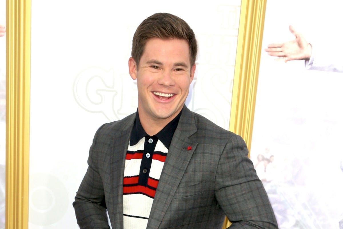 Adam Devine casi perdió esta parte del cuerpo mientras se somete a sí mismo