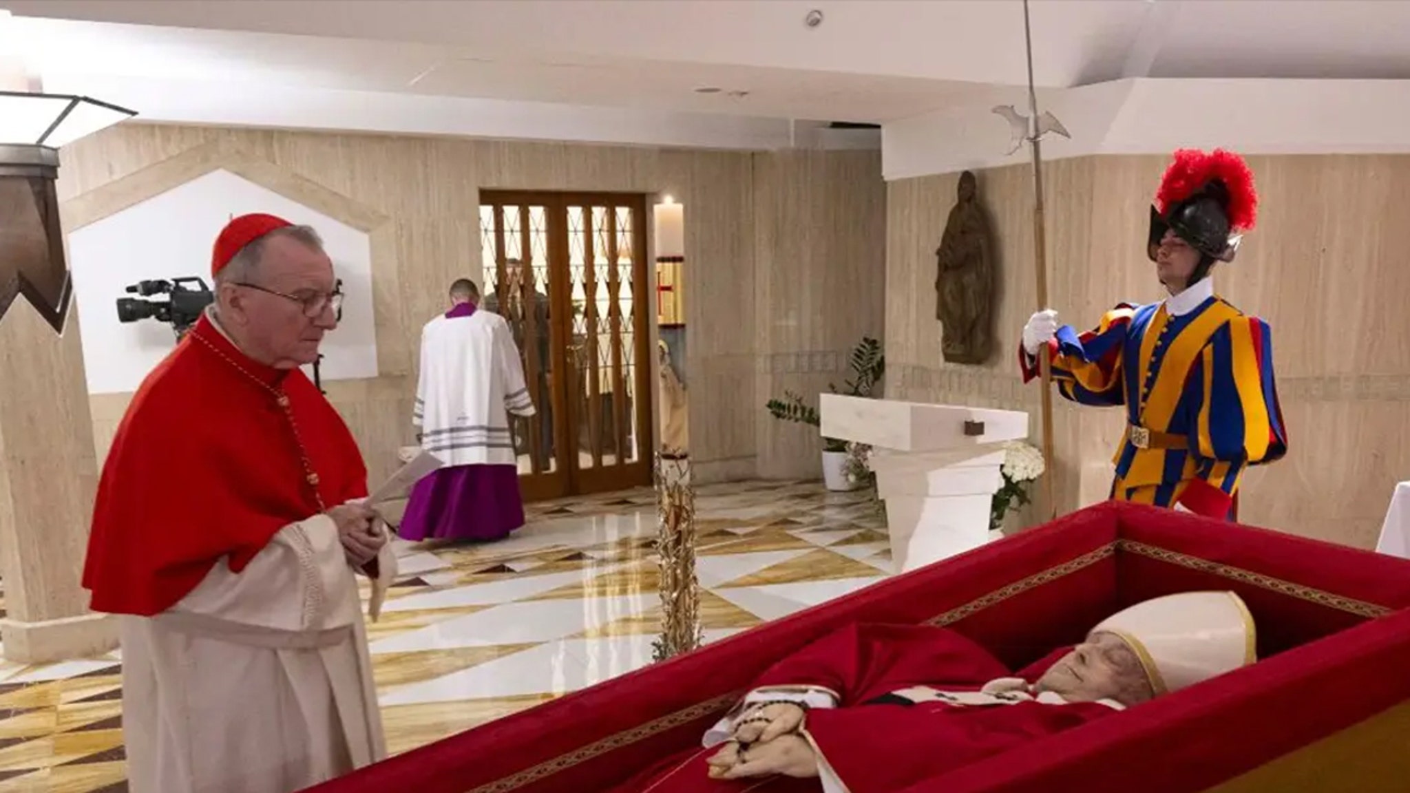 El Vaticano libera imágenes del difunto Papa Francisco en Open Affin