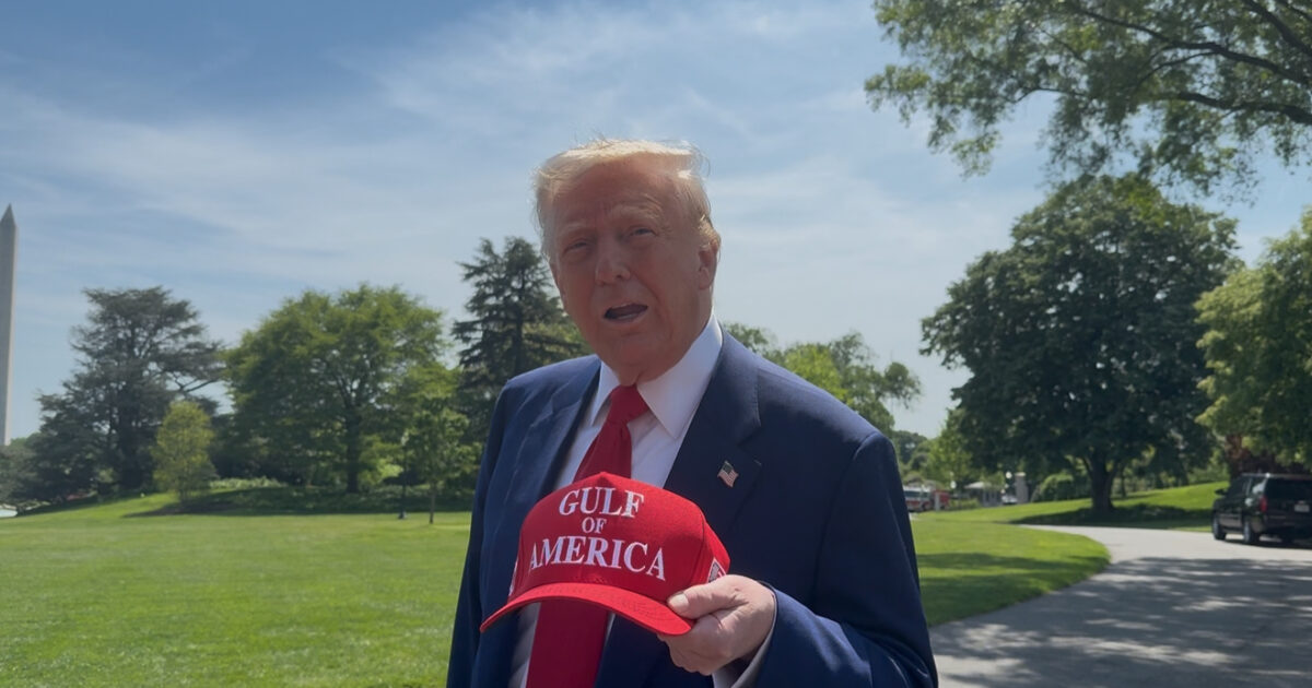 MIRAR: El presidente Trump toma preguntas de la prensa, le dice a TGP que los medios de comunicación izquierdistas son el enemigo de la gente por ocultar las fotos de los delincuentes alienígenas ilegales | El experto de la puerta de entrada