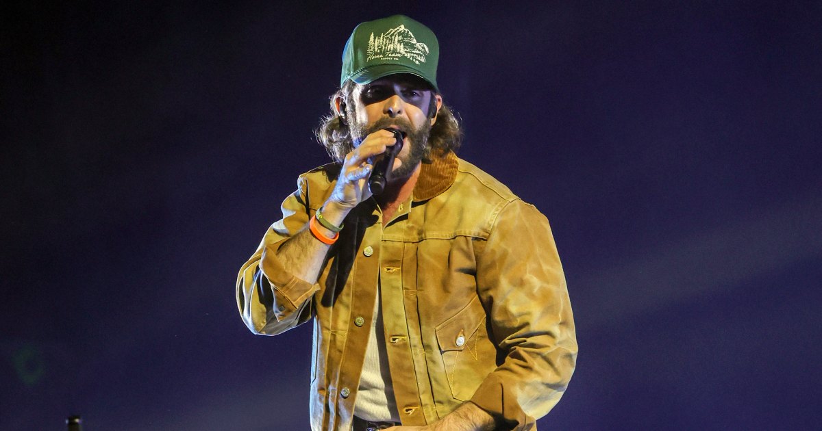 Thomas Rhett sufre el tobillo roto después de caer en el concierto