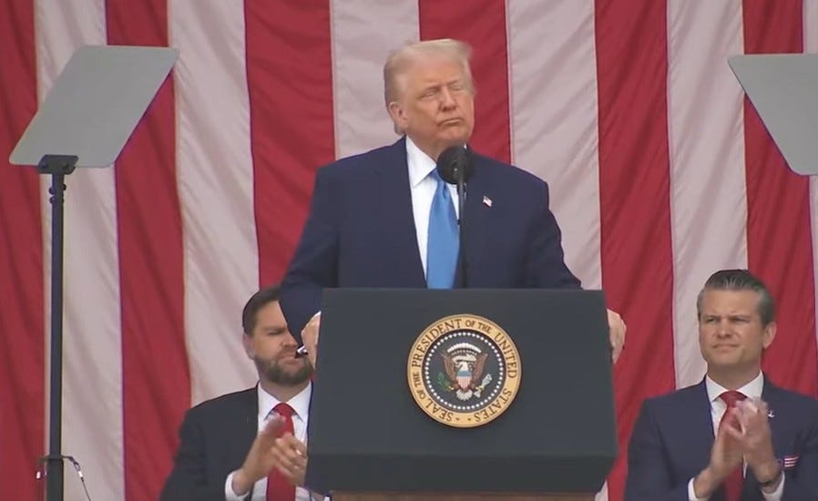 El colapso mental del Día de los Caídos de Trump empeora con la vergüenza de Arlington