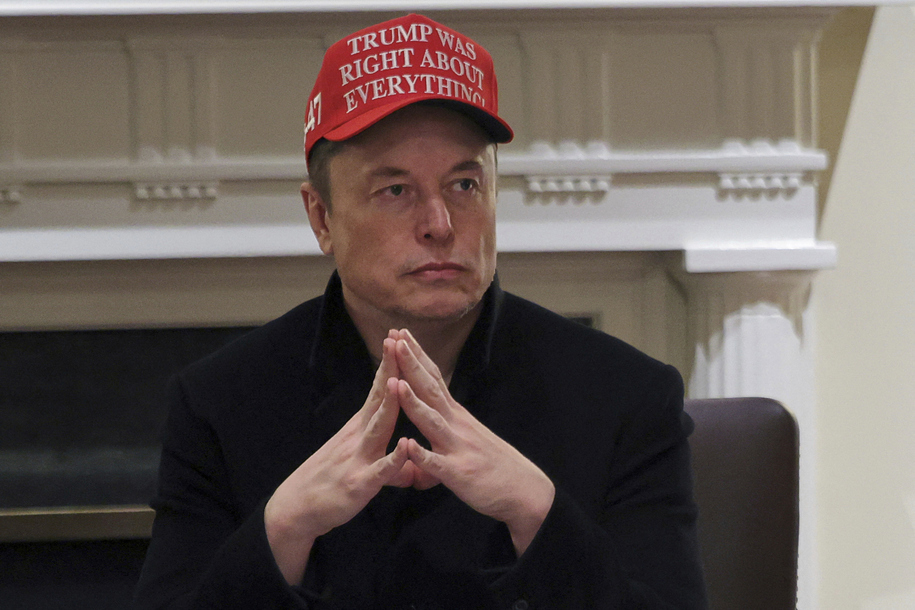 CyberTrucks usado se sumerge en valor a medida que empeora el año de pesadilla de Musk