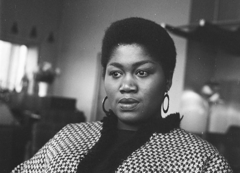 Canciones para mamas, abuelas y cuernos