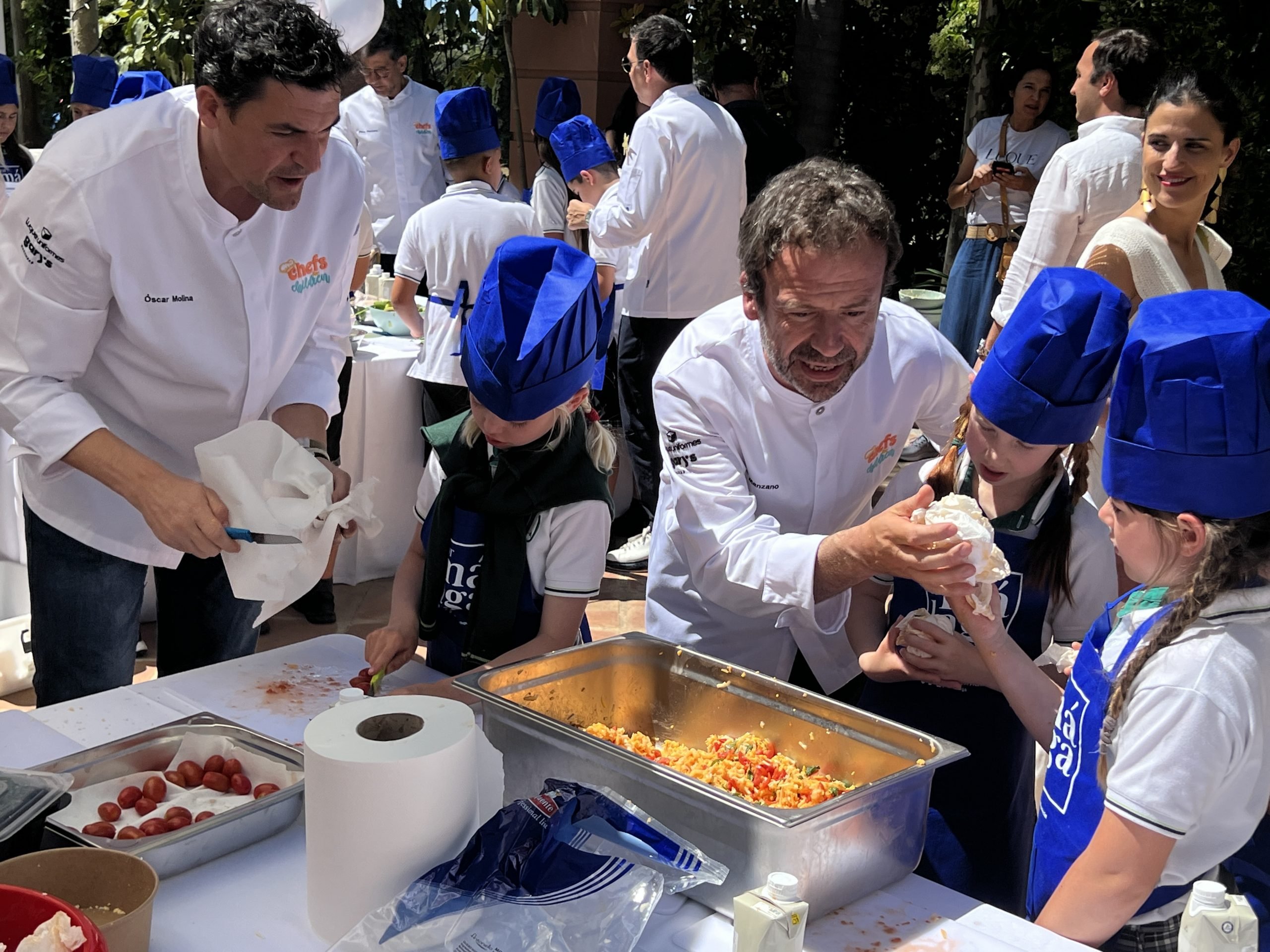 Battle to Save Med Dieta: los principales chefs españoles Pedro Subijana y Jesús Sánchez le dicen a Olive Press que la falta de educación está detrás del crecimiento de la obesidad alarmante entre los jóvenes de España