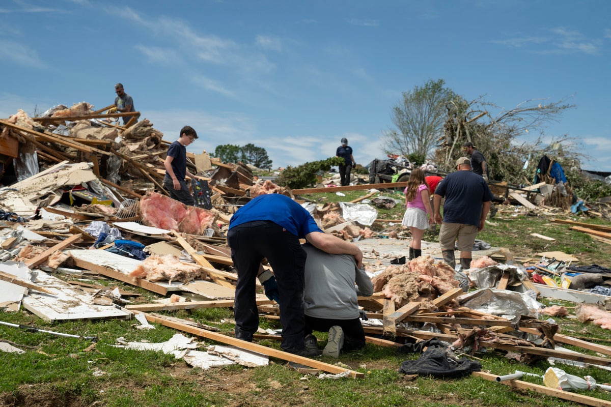 Trump deja a los estados de desastres que esperan semanas para el inicio de sesión en FEMA Aid