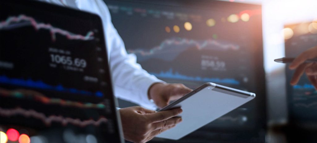 El comercio de 212 supera £ 25 mil millones en activos del cliente y 4.5 millones de clientes