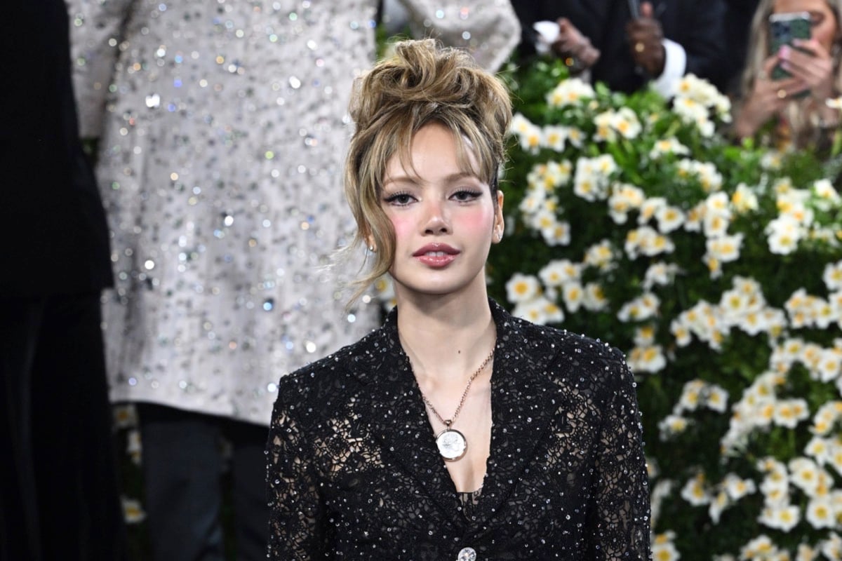 No, Lisa no llevaba ropa interior de “Parques Rosa” en la Gala Met