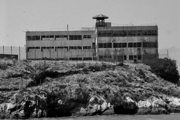 ¿Podrían expulsar a los turistas de Alcatraz? Trump pide el regreso al servicio de Prison Island: la revista europea