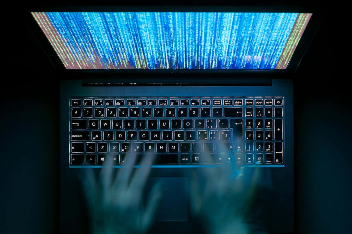 Sus contraseñas probablemente hayan sido robadas y vendidas en la web oscura