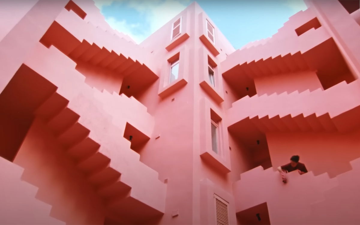 Lo más destacado de Netflix La Muralla Roja de Calpe «Euro Weekly News