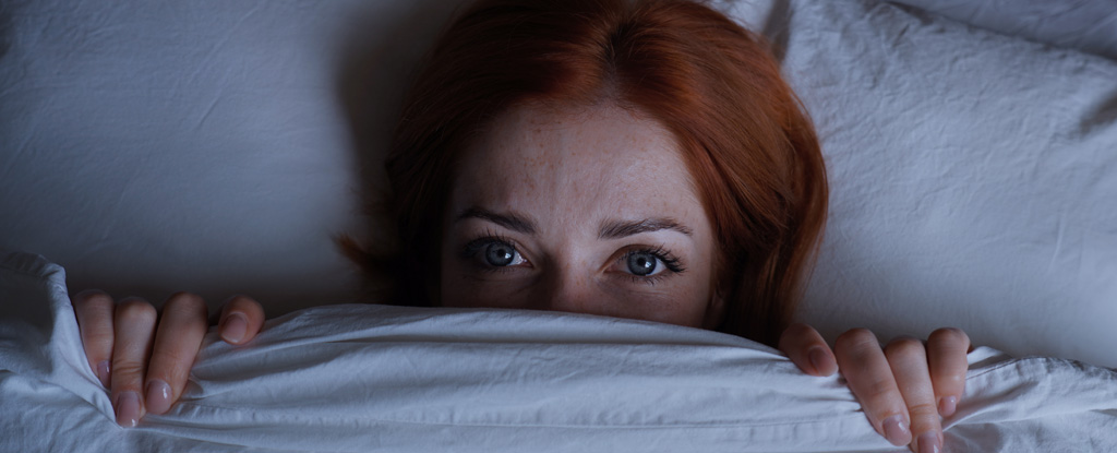 Una señal de advertencia temprana del riesgo de demencia puede estar manteniéndolo despierto por la noche, el estudio dice: Sciencealert